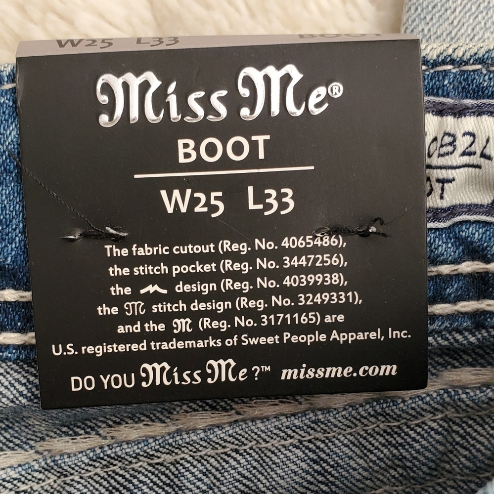 Miss Me Boot Jeans - Picture 9 of 12